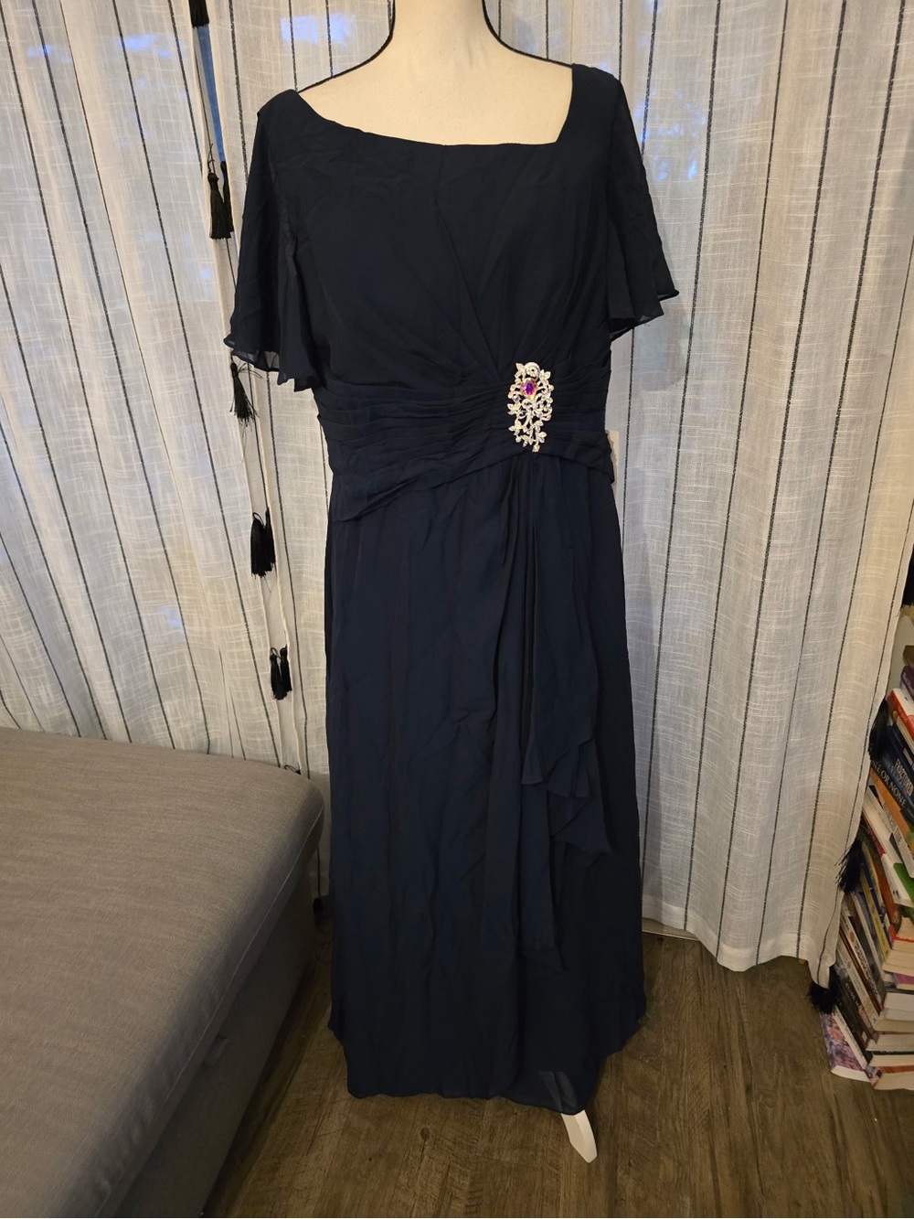 Elegant Navy Maxi Dress with Jeweled Waist Accent